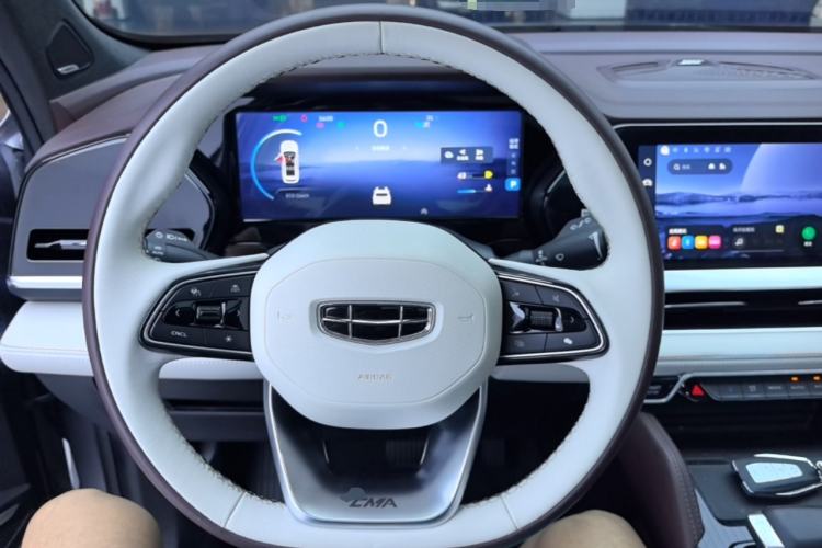 Used Geely Auto Monjaro L 2021 2.0TD DCT EVO Two-Wheel-Drive Flagship Version Steering Wheel