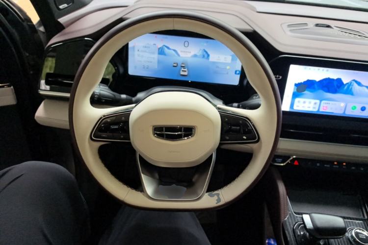 Used Geely Auto Monjaro L 2021 2.0TD DCT EVO Two-Wheel Drive Smart Luxury Version Steering Wheel