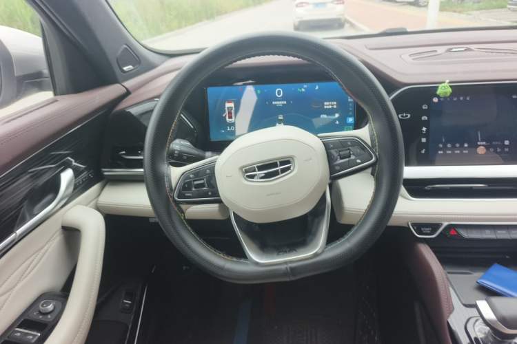 Used Geely Auto Monjaro L 2021 2.0TD DCT EVO Two-Wheel Drive Smart Luxury Version Steering Wheel