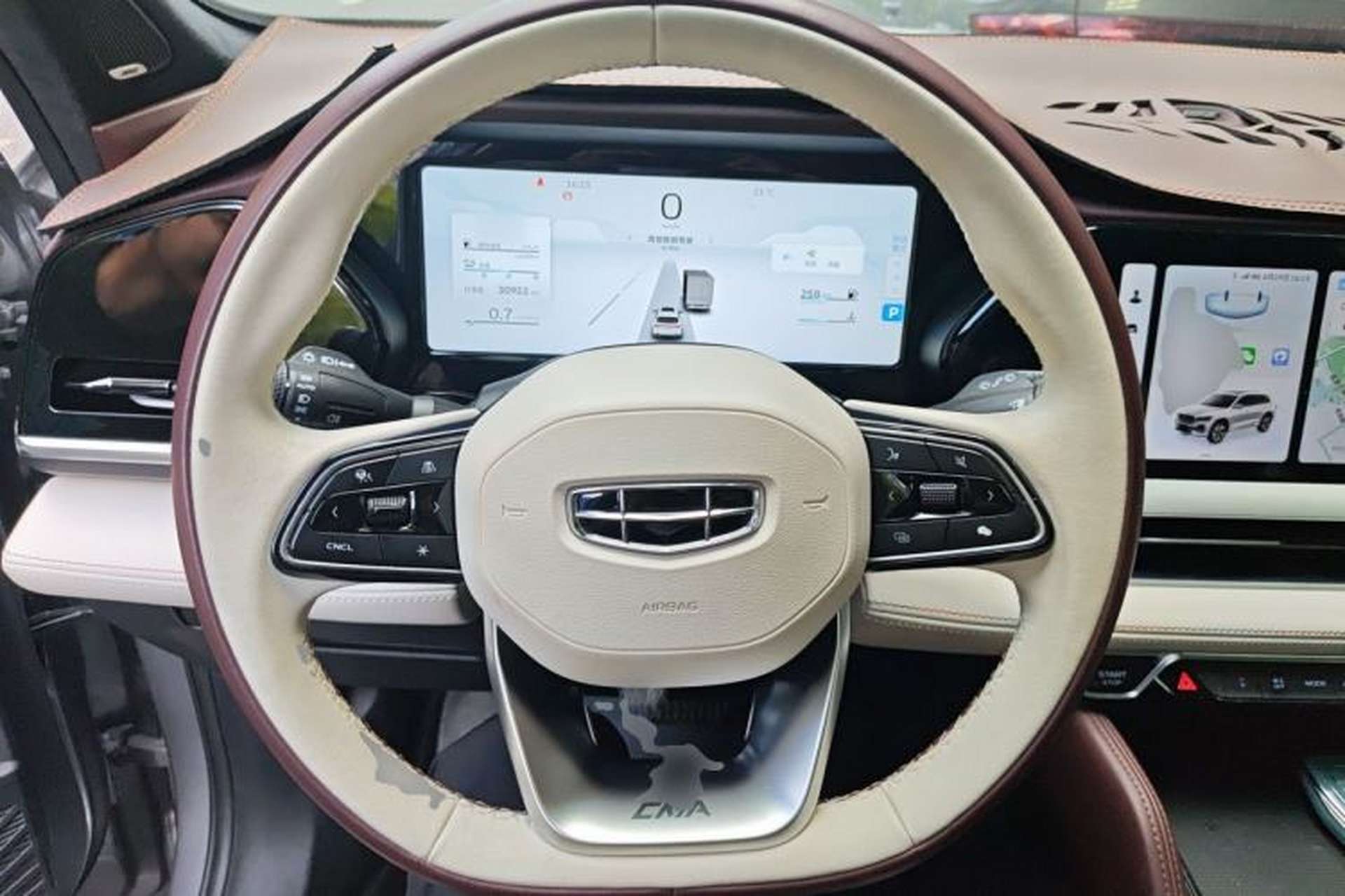 Used Geely Auto Monjaro L 2021 2.0TD High-Power Automatic All-Wheel Drive Luxury Version Steering Wheel