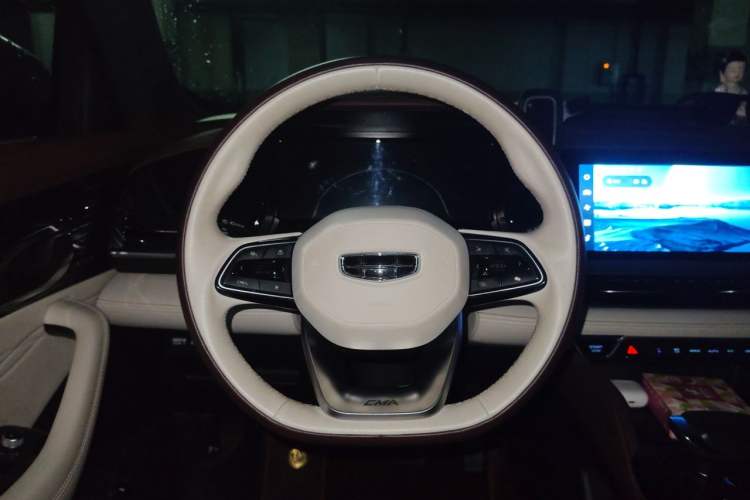 Used Geely Auto Monjaro L 2021 2.0TD DCT EVO Two-Wheel Drive Prestige Version Steering Wheel