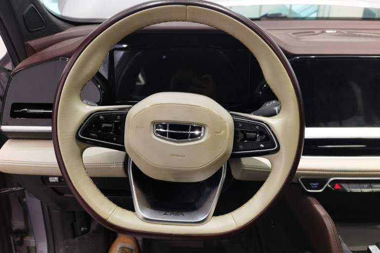 Used Geely Auto Monjaro L 2021 2.0TD DCT EVO Two-Wheel Drive Prestige Version Steering Wheel