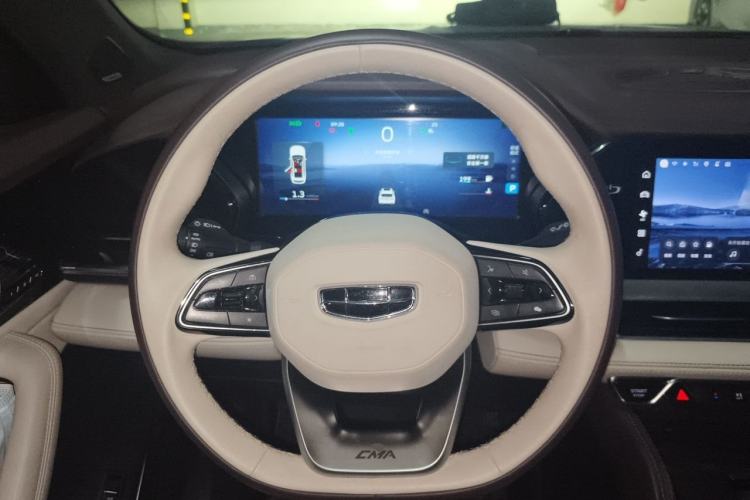 Used Geely Auto Monjaro L 2021 2.0TD High-Power Automatic All-Wheel-Drive Flagship Version Steering Wheel