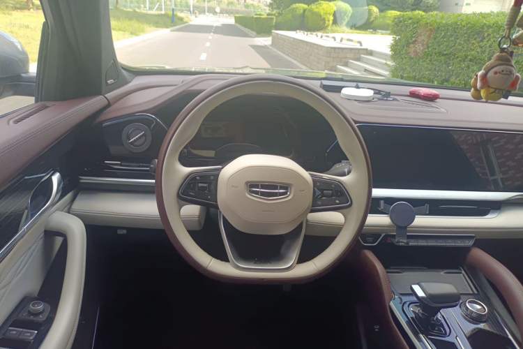 Used Geely Auto Monjaro L 2021 2.0TD DCT EVO Two-Wheel Drive Smart Luxury Version Steering Wheel
