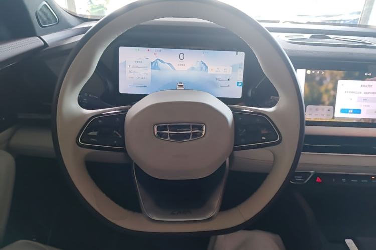 Used Geely Auto Monjaro L 2021 2.0TD DCT EVO Two-Wheel Drive Prestige Version Steering Wheel