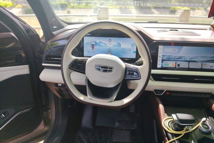 Used Geely Auto Monjaro L 2021 2.0TD DCT EVO Two-Wheel Drive Smart Luxury Version Steering Wheel