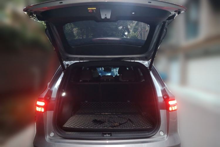 Used Geely Auto Monjaro L 2021 2.0TD High-Power Automatic All-Wheel Drive Luxury Version Trunk