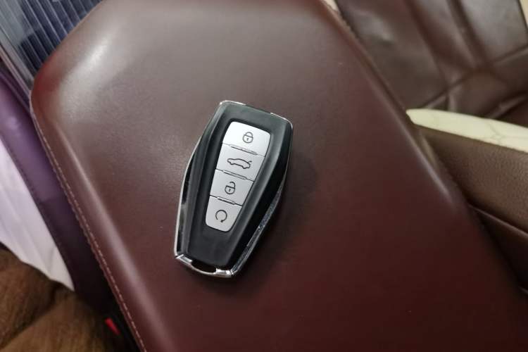 Used Geely Auto Monjaro L 2021 2.0TD DCT EVO Two-Wheel Drive Prestige Version Vehicle Key