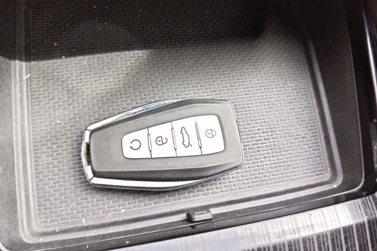 Used Geely Auto Monjaro L 2021 2.0TD DCT EVO Two-Wheel Drive Prestige Version Vehicle Key