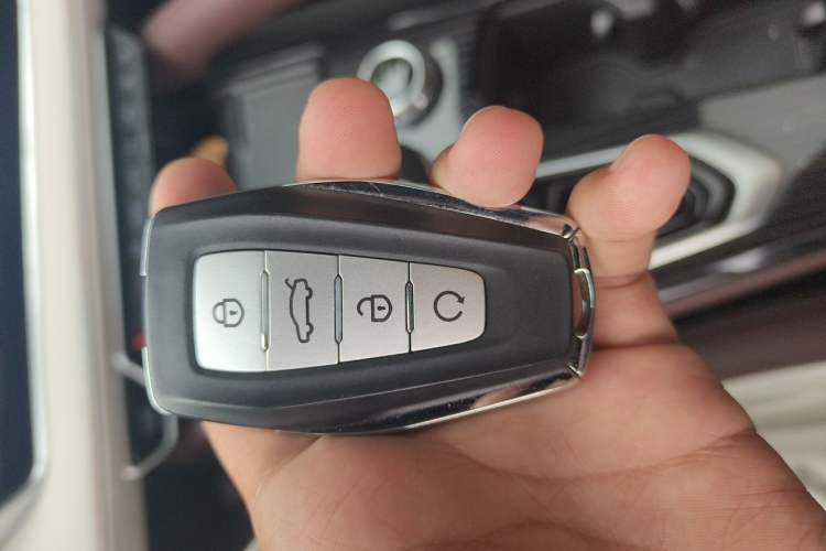 Used Geely Auto Monjaro L 2021 2.0TD High-Power Automatic All-Wheel-Drive Flagship Version Vehicle Key