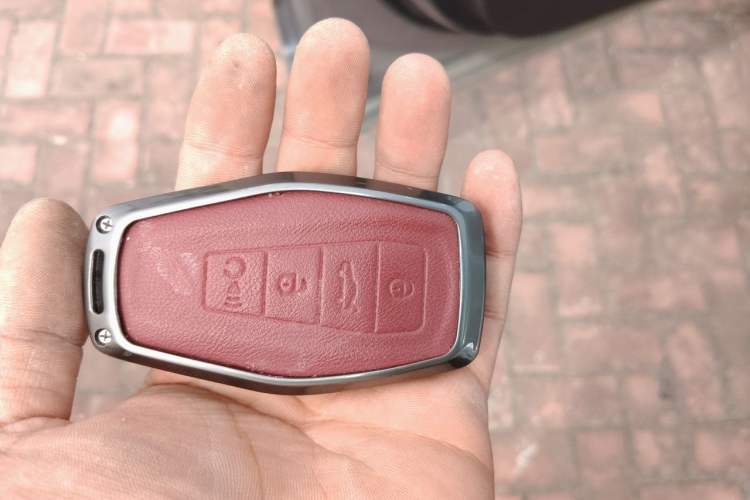 Used Geely Auto Monjaro L 2021 2.0TD DCT EVO Two-Wheel Drive Smart Luxury Version Vehicle Key
