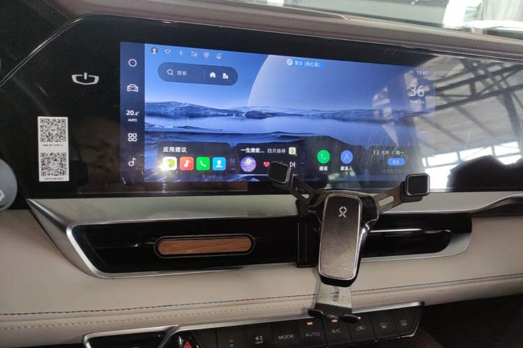 Used Geely Auto Monjaro L 2021 2.0TD DCT EVO Two-Wheel Drive Prestige Version Audio And AC Panel
