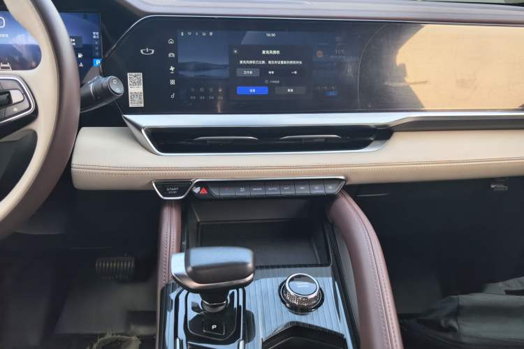 Used Geely Auto Monjaro L 2021 2.0TD High-Power Automatic All-Wheel Drive Luxury Version Audio And AC Panel