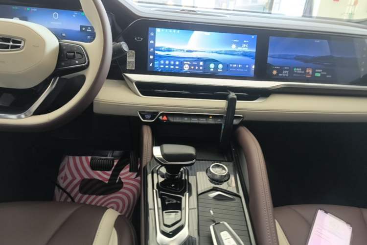 Used Geely Auto Monjaro L 2021 2.0TD DCT EVO Two-Wheel Drive Prestige Version Audio And AC Panel