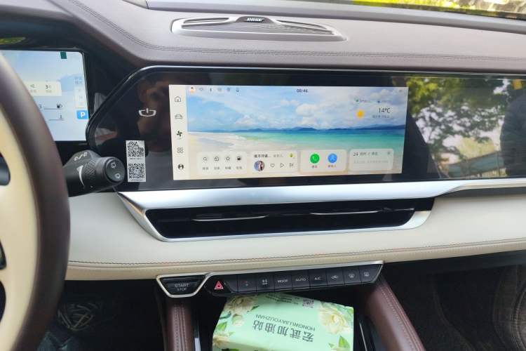 Used Geely Auto Monjaro L 2021 2.0TD High-Power Automatic All-Wheel Drive Luxury Version Audio And AC Panel