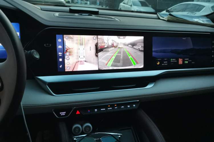 Used Geely Auto Monjaro L 2021 2.0TD High-Power Automatic All-Wheel-Drive Flagship Version Audio And AC Panel