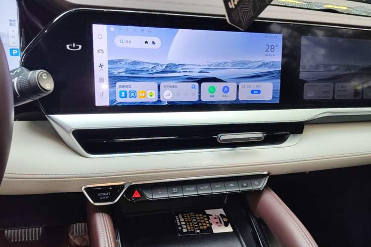 Used Geely Auto Monjaro L 2021 2.0TD DCT EVO Two-Wheel Drive Prestige Version Audio And AC Panel