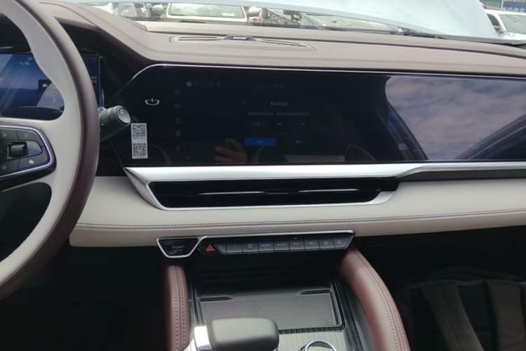 Used Geely Auto Monjaro L 2021 2.0TD DCT EVO Two-Wheel Drive Smart Luxury Version Audio And AC Panel