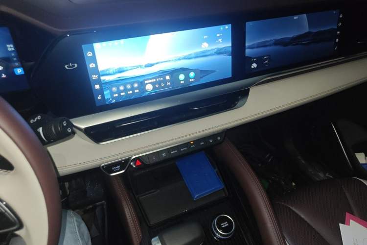 Used Geely Auto Monjaro L 2021 2.0TD DCT EVO Two-Wheel-Drive Flagship Version Audio And AC Panel