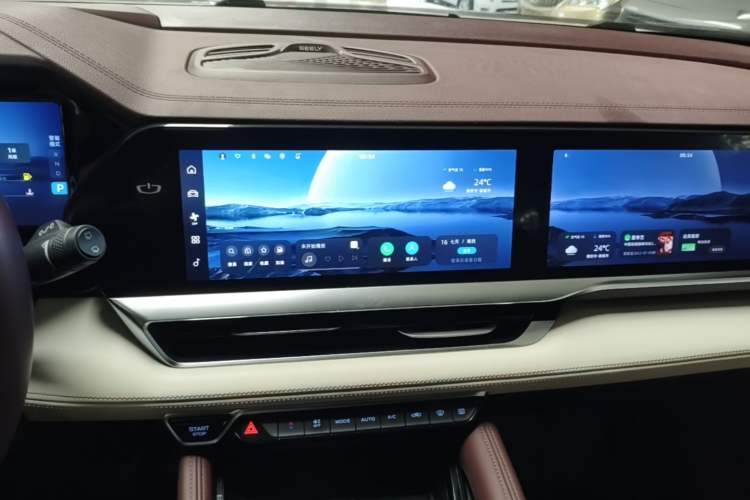 Used Geely Auto Monjaro L 2021 2.0TD DCT EVO Two-Wheel Drive Prestige Version Audio And AC Panel