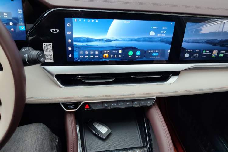 Used Geely Auto Monjaro L 2021 2.0TD DCT EVO Two-Wheel Drive Prestige Version Audio And AC Panel