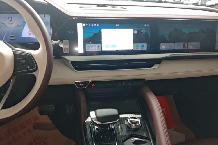 Used Geely Auto Monjaro L 2021 2.0TD DCT EVO Two-Wheel Drive Smart Luxury Version Audio And AC Panel