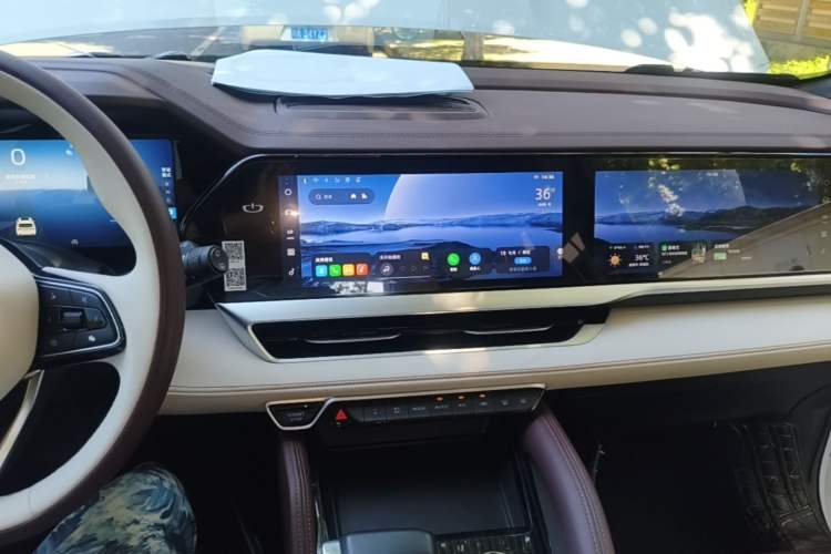 Used Geely Auto Monjaro L 2021 2.0TD DCT EVO Two-Wheel Drive Prestige Version Audio And AC Panel