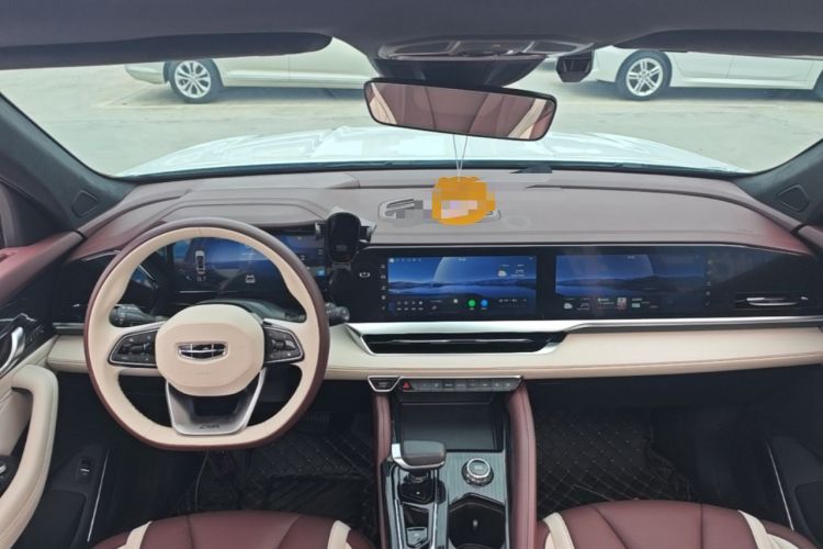 Used Geely Auto Monjaro L 2021 2.0TD DCT EVO Two-Wheel Drive Prestige Version Center Console