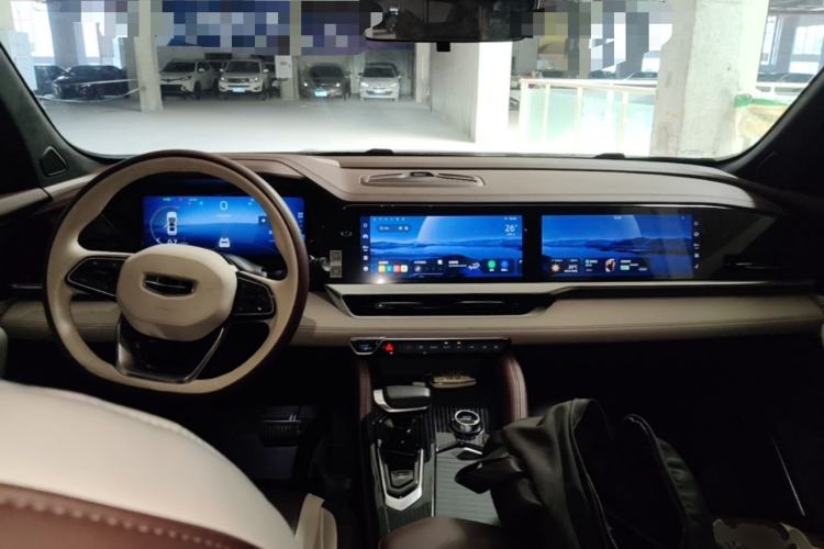 Used Geely Auto Monjaro L 2021 2.0TD DCT EVO Two-Wheel Drive Prestige Version Center Console