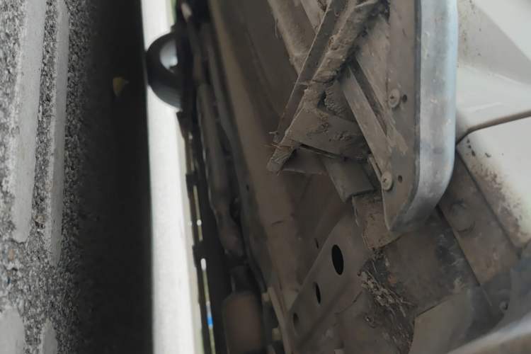 Used Geely Auto Monjaro L 2021 2.0TD High-Power Automatic All-Wheel-Drive Flagship Version Chassis Front Right
