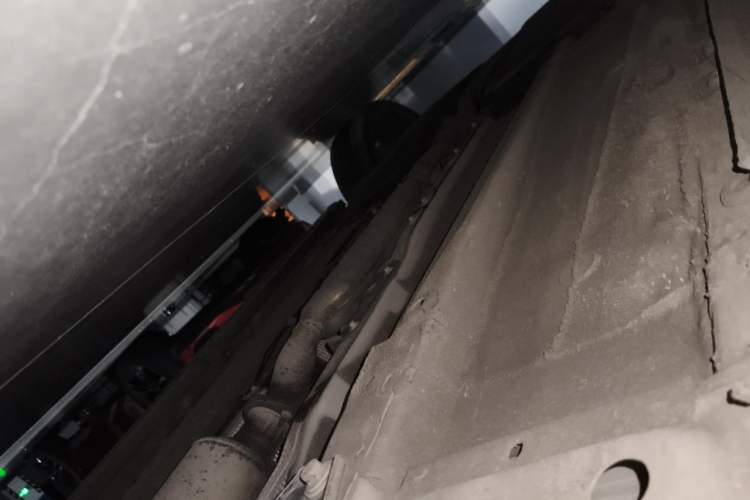 Used Geely Auto Monjaro L 2021 2.0TD High-Power Automatic All-Wheel-Drive Flagship Version Chassis Front Right