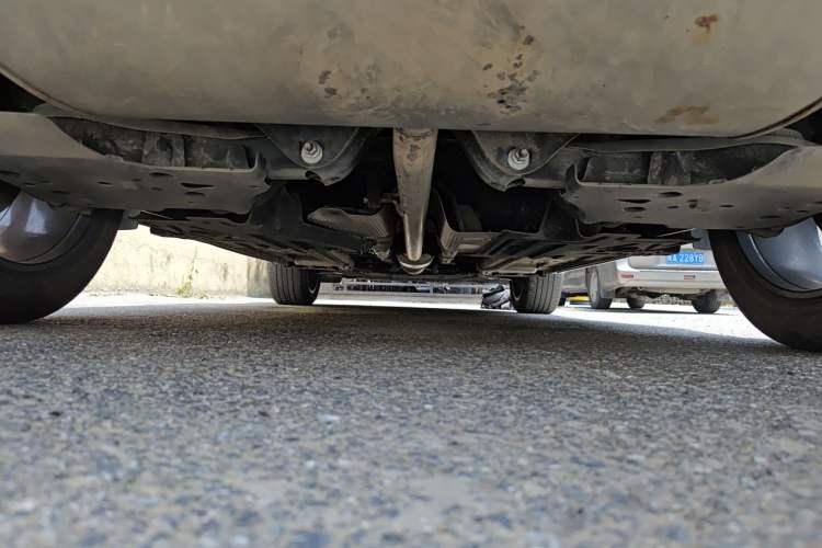 Used Geely Auto Monjaro L 2021 2.0TD DCT EVO Two-Wheel Drive Prestige Version Chassis Rear