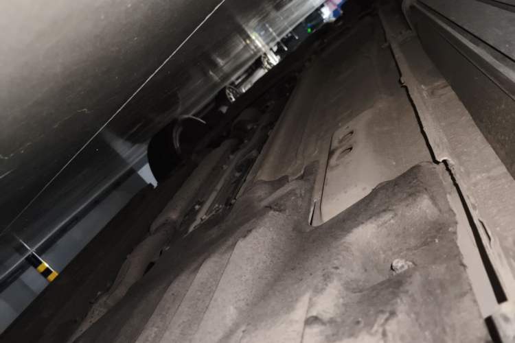 Used Geely Auto Monjaro L 2021 2.0TD High-Power Automatic All-Wheel-Drive Flagship Version Chassis Rear Left