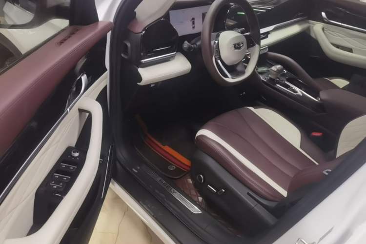 Used Geely Auto Monjaro L 2021 2.0TD DCT EVO Two-Wheel Drive Prestige Version Driver Seat