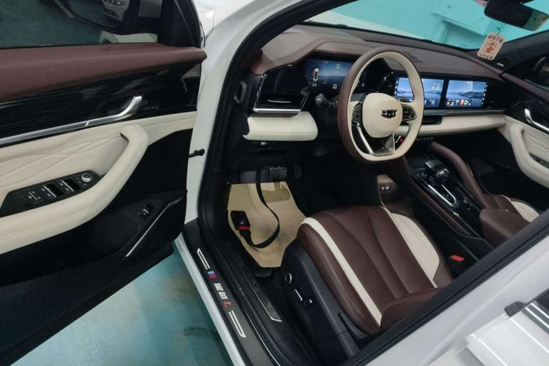 Used Geely Auto Monjaro L 2021 2.0TD High-Power Automatic All-Wheel Drive Luxury Version Driver Seat