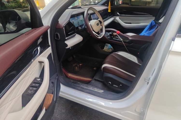Used Geely Auto Monjaro L 2021 2.0TD DCT EVO Two-Wheel Drive Smart Luxury Version Driver Seat