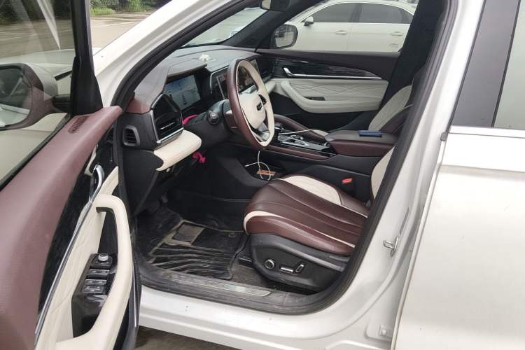 Used Geely Auto Monjaro L 2021 2.0TD DCT EVO Two-Wheel Drive Prestige Version Driver Seat
