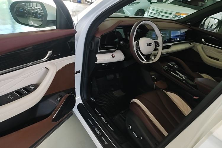 Used Geely Auto Monjaro L 2021 2.0TD High-Power Automatic All-Wheel Drive Luxury Version Driver Seat