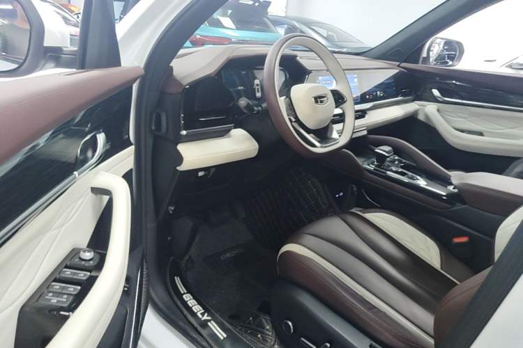 Used Geely Auto Monjaro L 2021 2.0TD DCT EVO Two-Wheel Drive Prestige Version Driver Seat