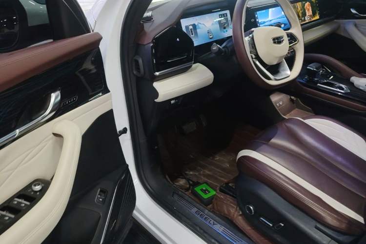 Used Geely Auto Monjaro L 2021 2.0TD High-Power Automatic All-Wheel-Drive Flagship Version Driver Seat