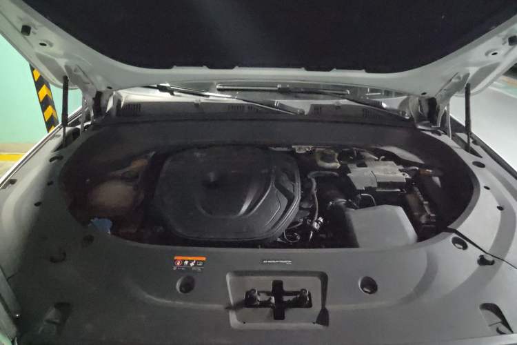 Used Geely Auto Monjaro L 2021 2.0TD DCT EVO Two-Wheel Drive Smart Luxury Version Engine Bay