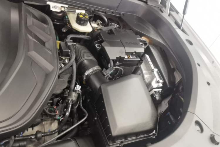 Used Geely Auto Monjaro L 2021 2.0TD DCT EVO Two-Wheel Drive Prestige Version Engine Bay Left