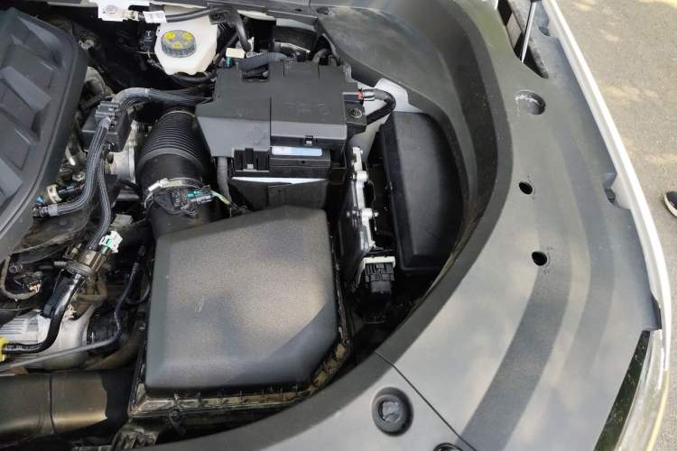 Used Geely Auto Monjaro L 2021 2.0TD High-Power Automatic All-Wheel Drive Luxury Version Engine Bay Left