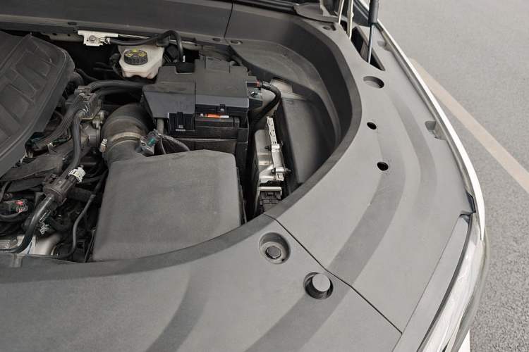 Used Geely Auto Monjaro L 2021 2.0TD DCT EVO Two-Wheel Drive Luxury Version Engine Bay Left