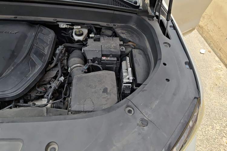 Used Geely Auto Monjaro L 2021 2.0TD DCT EVO Two-Wheel Drive Prestige Version Engine Bay Left