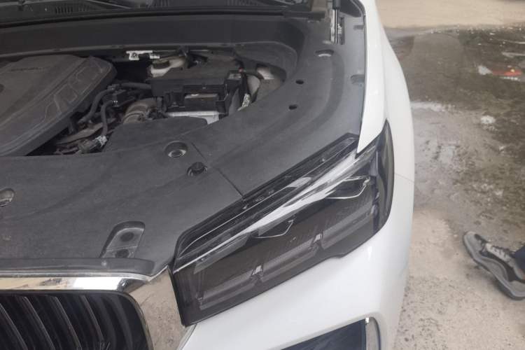 Used Geely Auto Monjaro L 2021 2.0TD DCT EVO Two-Wheel Drive Prestige Version Engine Bay Left
