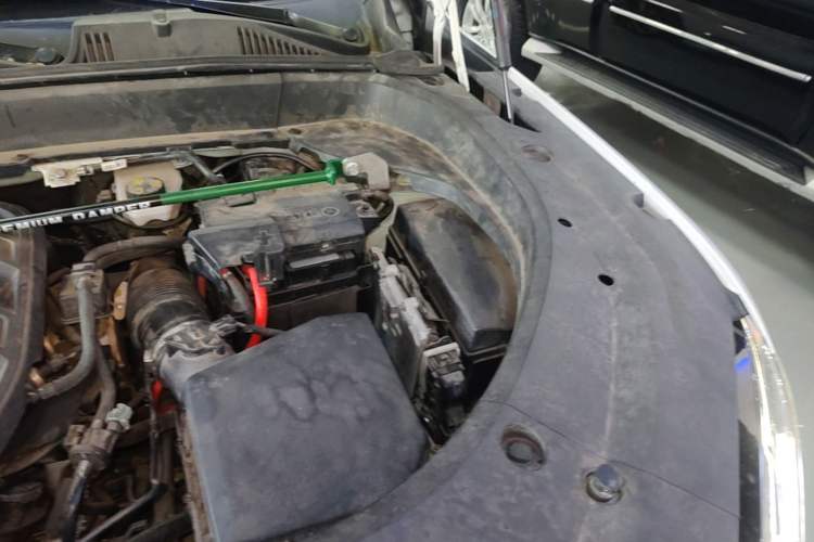 Used Geely Auto Monjaro L 2021 2.0TD High-Power Automatic All-Wheel-Drive Flagship Version Engine Bay Left