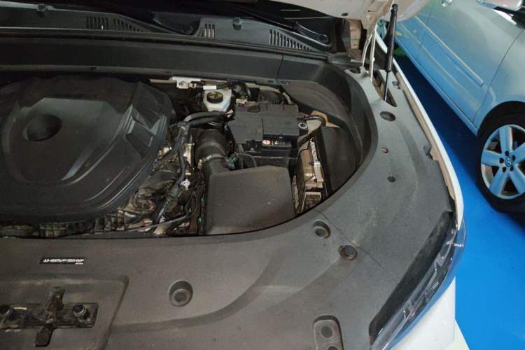 Used Geely Auto Monjaro L 2021 2.0TD DCT EVO Two-Wheel Drive Prestige Version Engine Bay Left