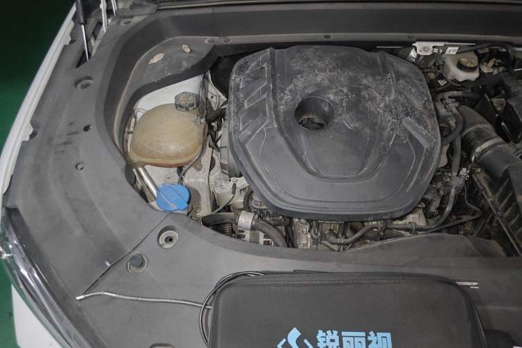 Used Geely Auto Monjaro L 2021 2.0TD DCT EVO Two-Wheel-Drive Flagship Version Engine Bay Right