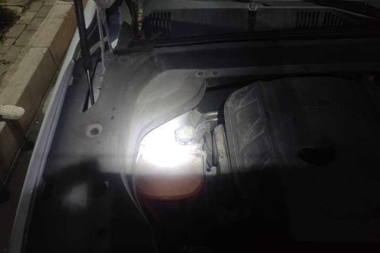 Used Geely Auto Monjaro L 2021 2.0TD DCT EVO Two-Wheel Drive Prestige Version Engine Bay Right